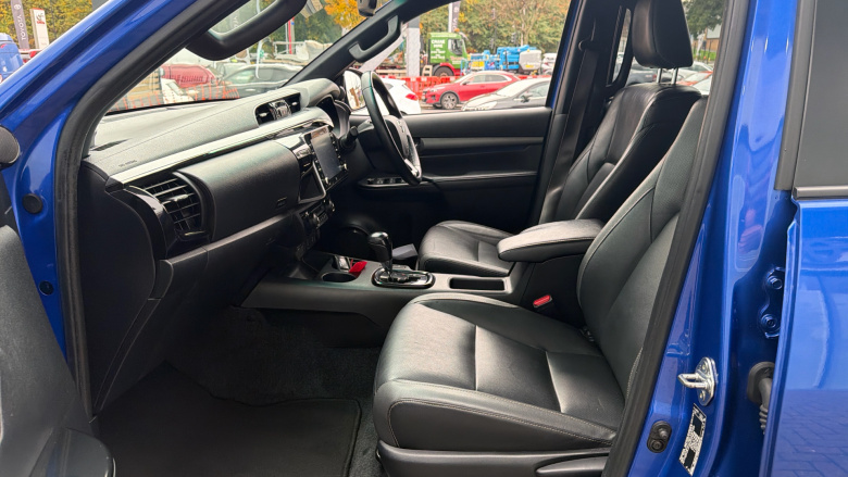 Toyota Hilux Diesel Invincible X D/Cab Pick Up 2.8 D-4D Auto